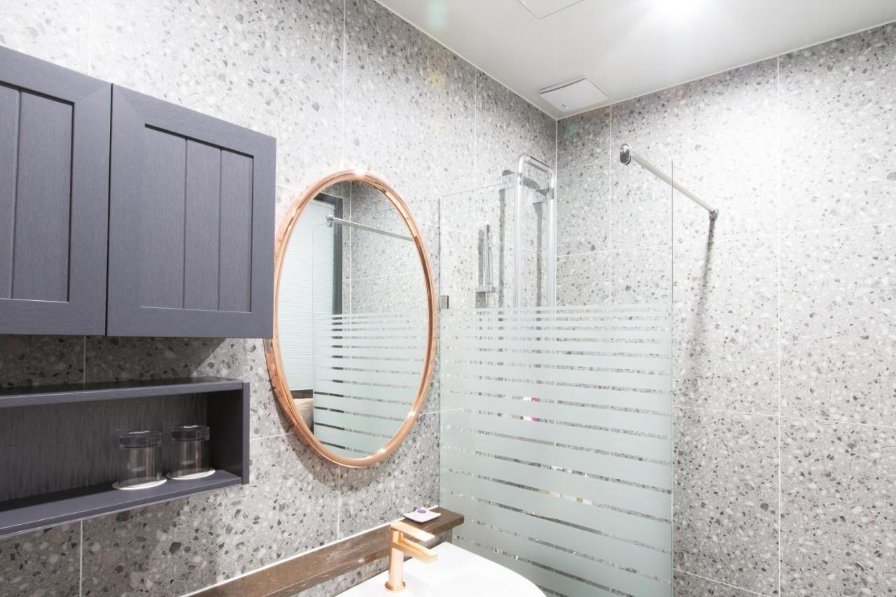 Brosis Hotel Пусан Экстерьер фото